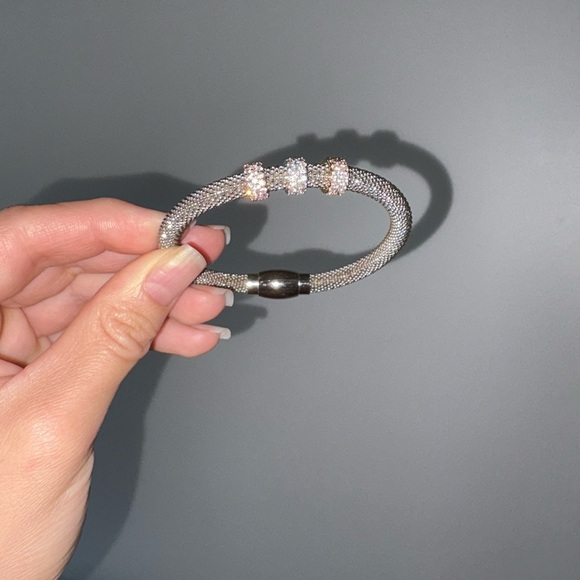 Silver Bracelet with Crystal Accents MAGNETIC CLASP - Picture 3 of 10